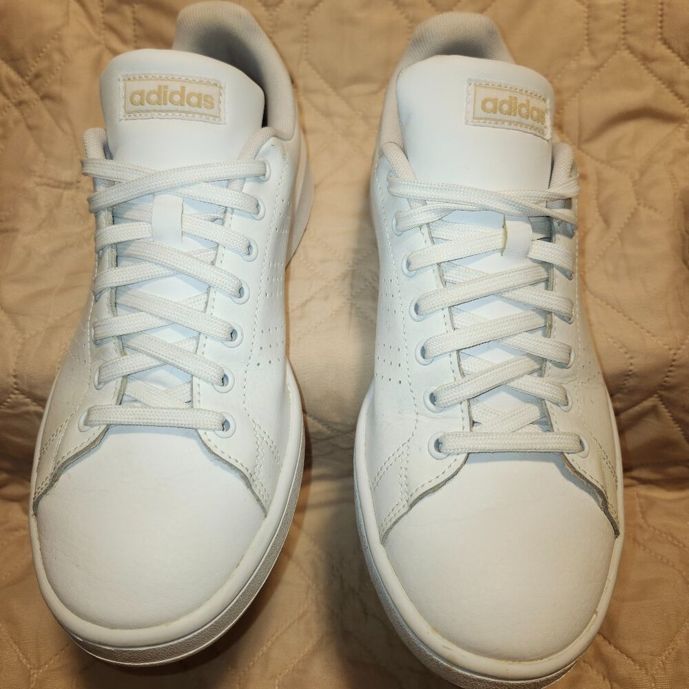 Adidas Advantage 2.0 Women Size (8.5) White with Gold Accent Sneakers